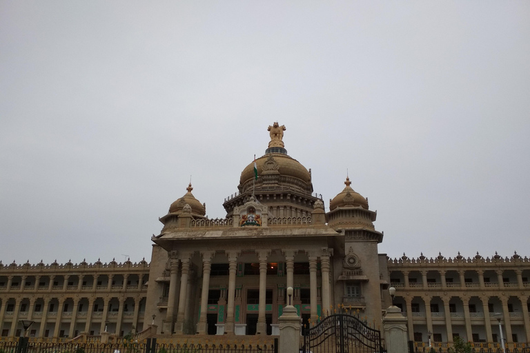 Tour turístico privado de medio día por Bangalore