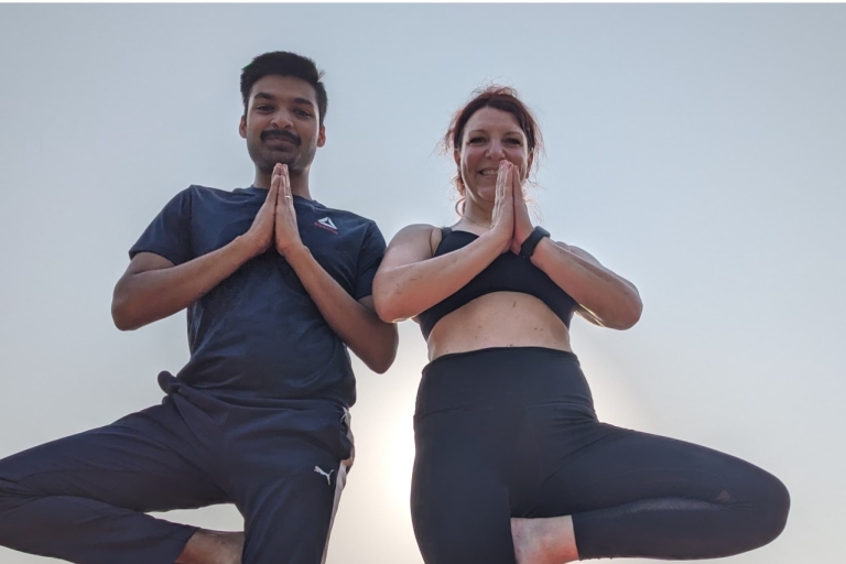 Delhi: Yoga in Lodhi Garden