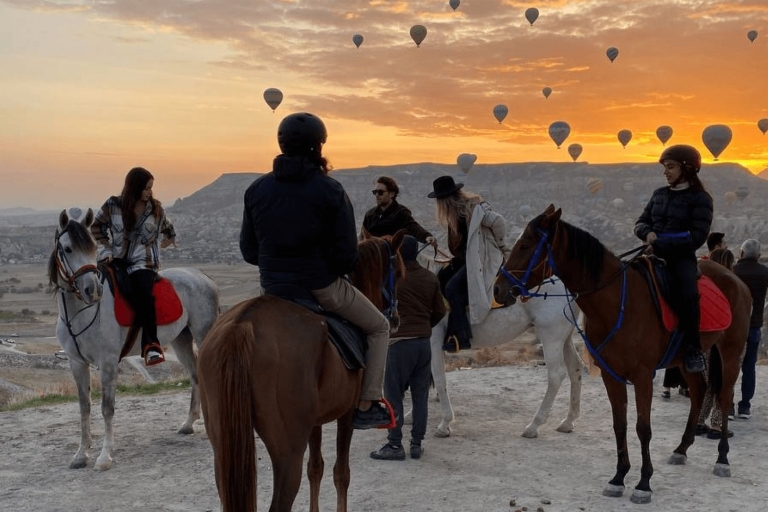 Randonnée à cheval en Cappadoce - Ferme équestre de CappadoceRandonnée à cheval en Cappadoce