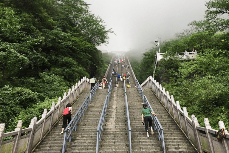 Zhangjiajie Tianmen Berg Tour &amp; Tianmen Fuchs Fee Show