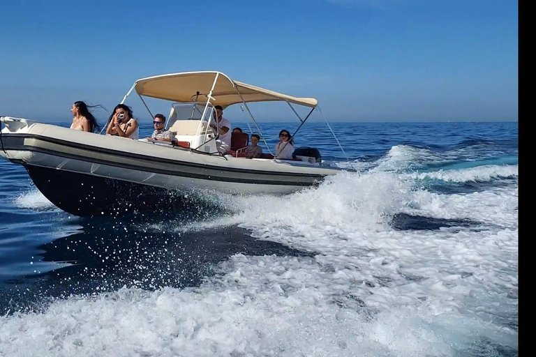 Marseille: All-Inclusive Mini Boat Tour around the Frioul Archipelago Marseille: All-inclusive mini boat cruise around the Frioul Islands