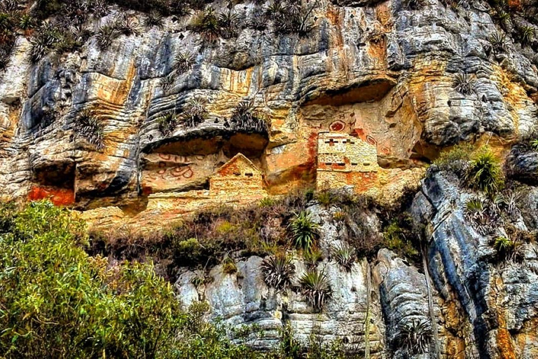 Chachapoyas: Mausolei Revash e Museo Leymebamba