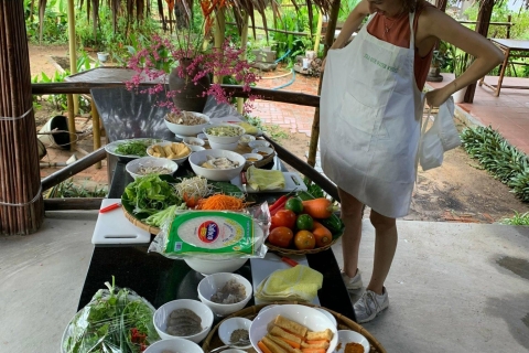 Hoi An : Cours de cuisine authentique dans un village d'herbes biologiquesHoi An : Cuisine authentique au village de légumes anciens