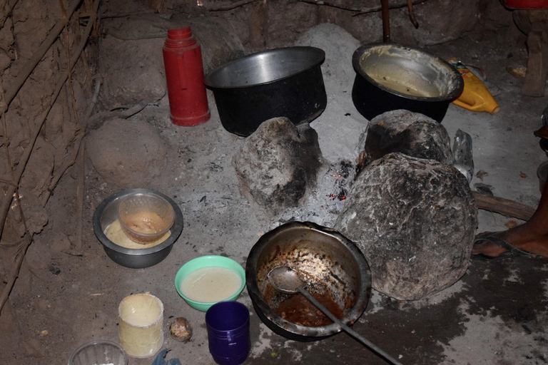 Tarangire-Nationalpark &amp; Eyasi-See (Datoga- &amp; Hadzabe-Dörfer)Premium Lodge im Tarangire-Nationalpark