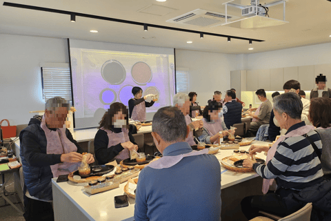 From Seoul: Make Your Own Chilli Paste & Ginseng Liquor Tour