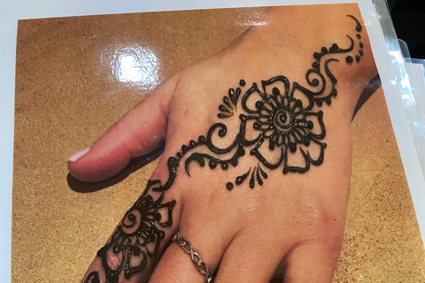 Heritage &amp; Henna: 3-Hour Walking Tour in George Town