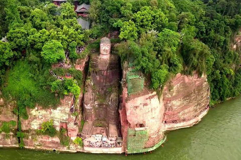 Chengdu: Private Day Tour to the Leshan Giant Buddha Basic Tour with Guide and Transfer - No ticket no food