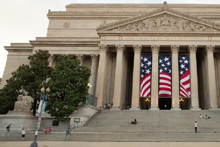 Z Nowego Jorku: 5-dniowa wycieczka do wodospadu Niagara, Bostonu i WaszyngtonuWycieczka z obowiązkowym wstępem