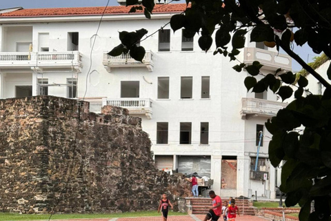 Halve dag tour door Casco Viejo: De echte stad met een lokaal tintje