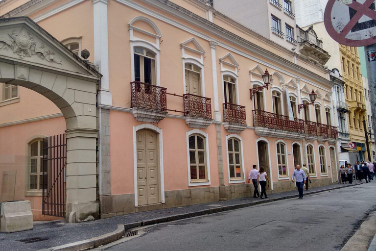 São Paulo: Haunted Center Walking Tour (Guide + Photo Shoot)