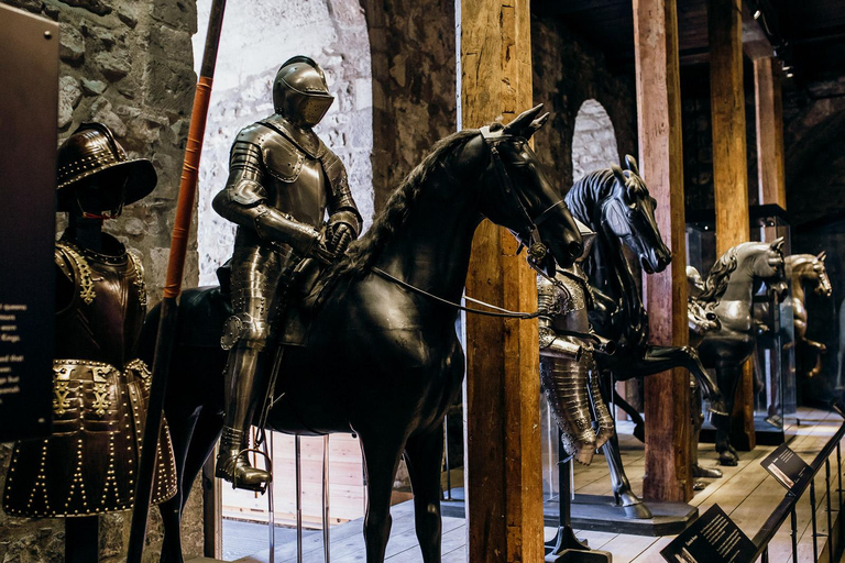 Private Tower of London Tour: Early Crown Jewels Access