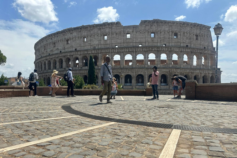 Small Group Guided Tour Colosseum Roman Forum, Palatine Hill Standard Tickets