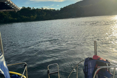 Kota Kinabalu: Catamaran Snorkel & Sailing Tour with Meal Catamaran Afternoon Session