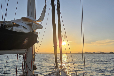 Santa Pola: Sailboat trips to Tabarca, snorkeling, and sunset with tasting