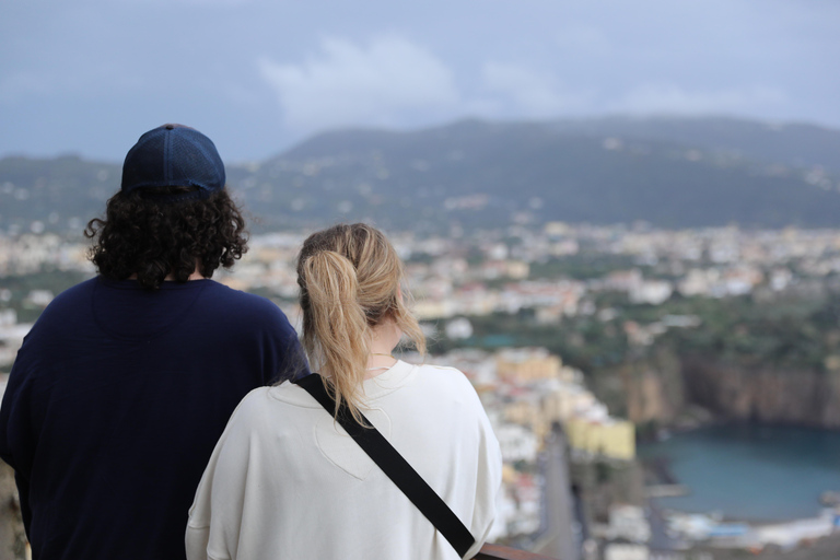 Excursion d&#039;une journée à Positano-Amalfi et Pompéi en voiture de luxe au départ de Rome