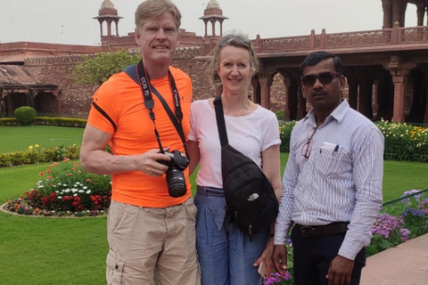 From Agra: Fatehpur Sikri Private Guided Tour by car