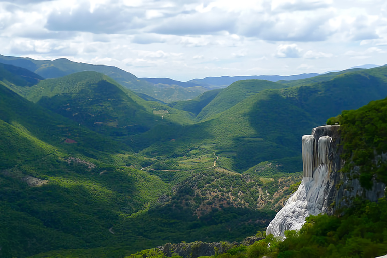 Oaxaca: Oaxaca Essentie (Hierve el Agua)Oaxaca: Esencia de Oaxaca (Hierve el agua)