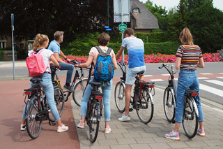 Eindhoven: Guided Bike Tour Highlights of Eindhoven