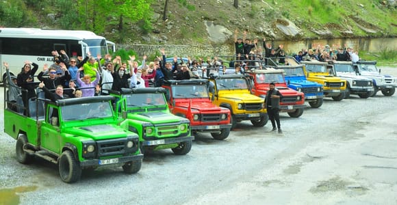 Side: Jeep Safari, Green Canyon, and Mud Bath Tour