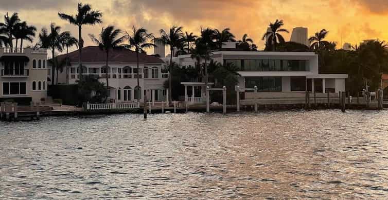 Miami: Skyline Sightseeing Cruise Millionaire Homes & River
