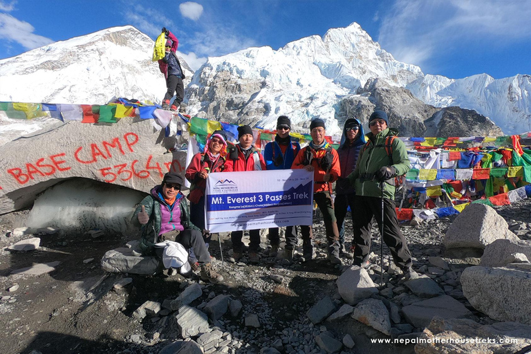 Caminata de 12 días por el Campo Base del Everest con guía sherpa local