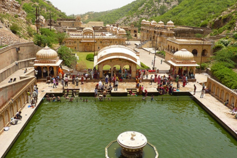 Jaipur: Private 2 Tage Sightseeing Tour mit dem AutoJaipur: Private 2-tägige Sightseeing-Tour mit dem Auto