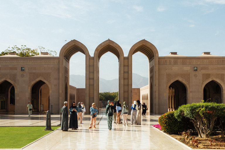 Guided Walking Tour of Sultan Qaboos Grand Mosque in Muscat