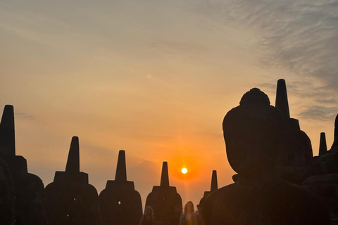 Yogyakarta: Borobudur Sunrise Include Breakfast n Prambanan