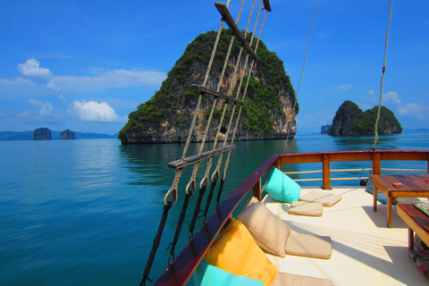 Khao Lak: Tradycyjna łódź do zatoki Phang Nga i na wyspę Hong