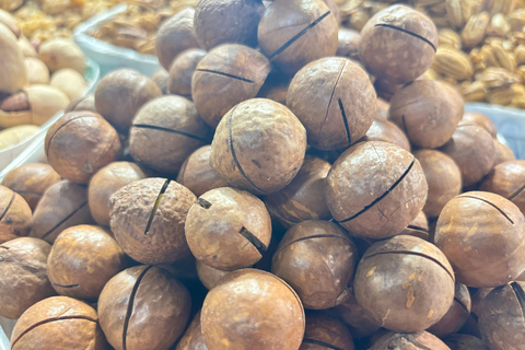 Baku Food Tour: 10+ Tastings, Tea Set & Local Spices Small group (max 10 people)