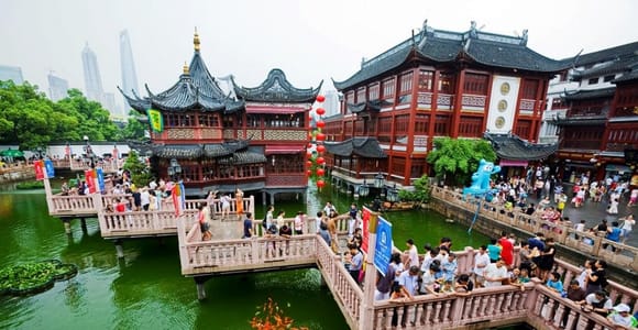 Shanghai: Private Tagestour mit deutschsprachigem Guide
