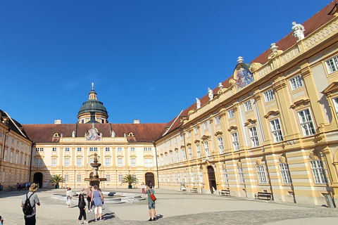 Vienna: Private Alpine Trip to Wachau, Hallstatt, & Salzburg