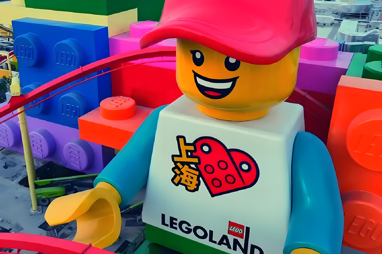Shanghai: LEGOLAND Shanghai Resort Ticket Private Photography Service (Price per hour)