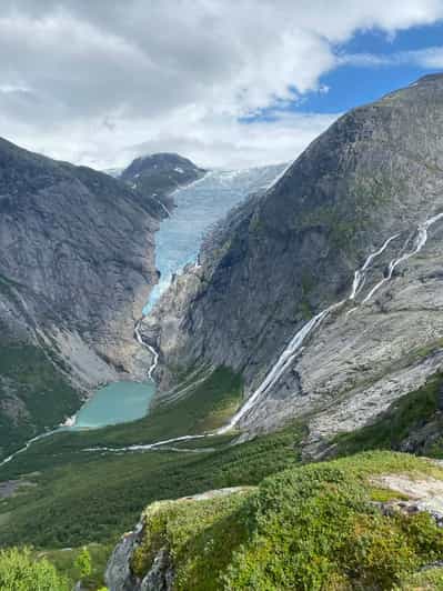 Guided Kattanakken Hike – Glacier Panorama