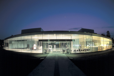 Bespoke Kanazawa Private Night Tour: Local Food & Secrets