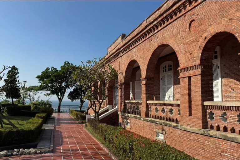 A Canvas of Faith and Art:A Poetic Day Trip to Kaohsiung 9-Hour Journey (Eight-Seat Business Car)