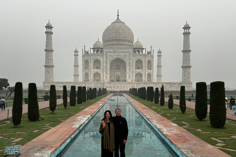 Van Jaipur: Taj Mahal-tour op dezelfde dag & transfer naar DelhiAll-inclusive - auto, gids, lunch, ingang monumenten