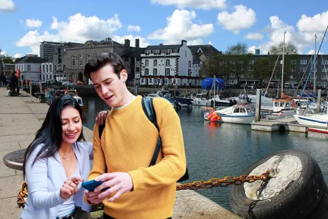 Plymouth: City Walking Tour & Exploration Game