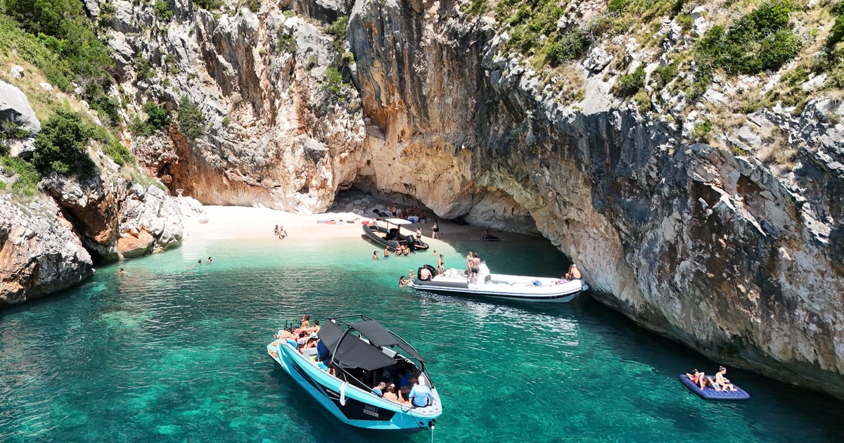 Baia di Grama e Grotta Blu Segreta — Dhermi, Albania