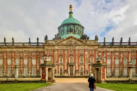 Berlin : Visite guidée privée de Potsdam - Visite privée en voiture