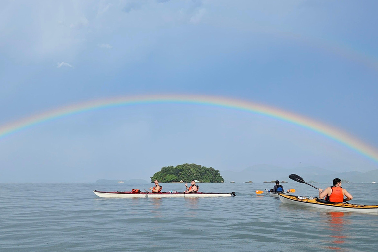 Paraty: Kayak tour through the mangroves and bay Paraty: Kayak Ride Through the Mangroves and Bay (Morning)