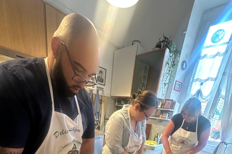 Genoa: Focaccia and Pesto Cooking Class in 18th-Century Home