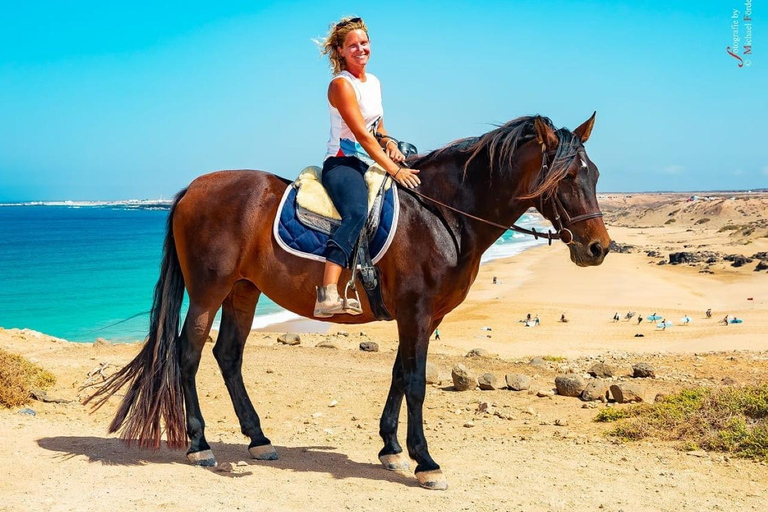 Fuerteventura: Horseback Riding to the Cliffs of El Cotillo Fuerteventura: Horseback Ride to the Cliffs of El Cotillo