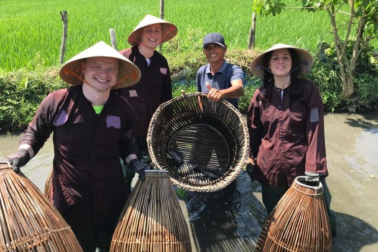 Hoi An : Ekologisk cykeltur med båtresa i korgbåt och lunch