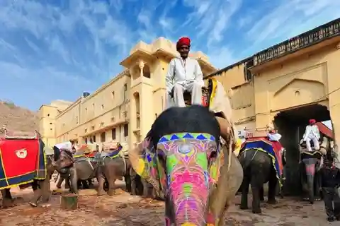 Jaipur: Tour panoramico di un giorno intero in auto con guida