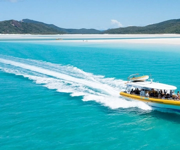 Whitsunday: Whitsunday Islands Tour with Snorkeling & Lunch