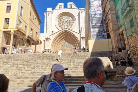 Barcelona: Private Day Trip | Roman Tarragona & Sitges Charm Private Day Trip in Portuguese