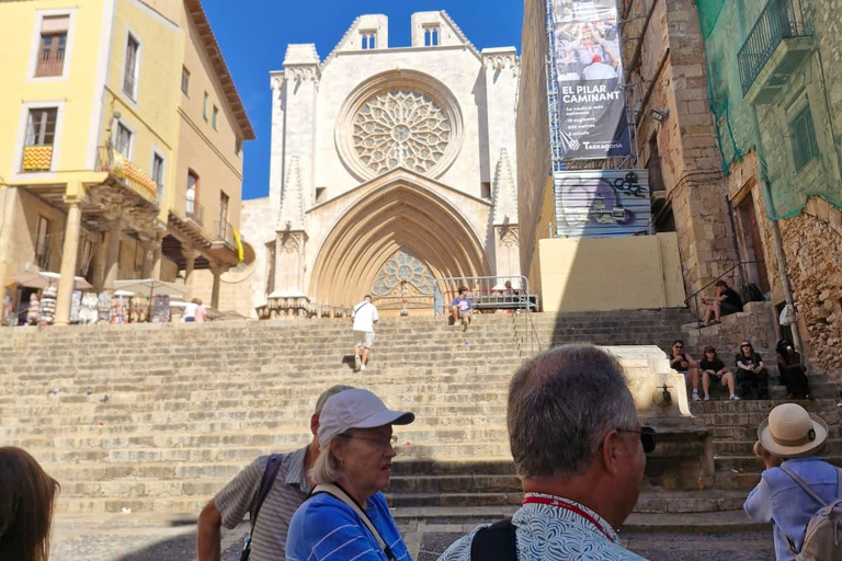 Barcelona: Private Day Trip | Roman Tarragona & Sitges Charm Private Day Trip in Portuguese