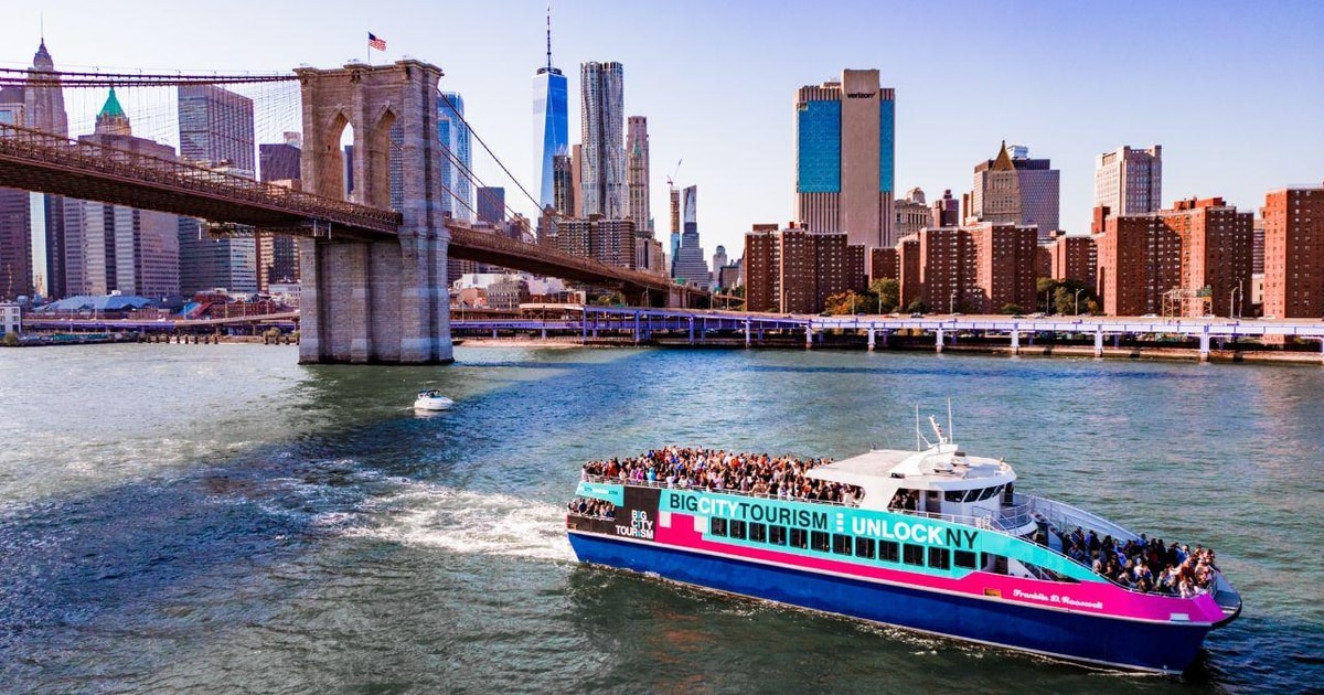 NYC Freedom Liberty Guided Cruise mit Shuttlebus GetYourGuide
