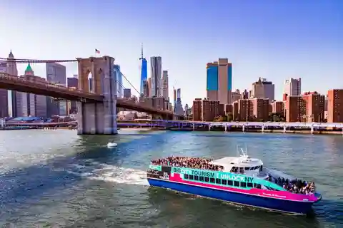 NYC: Freedom Liberty Guided Cruise med shuttlebus